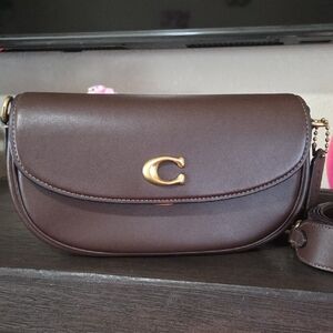 Coach Emmy Maple Leather Crossbody/shoulder Straps with Gold 'C' Logo